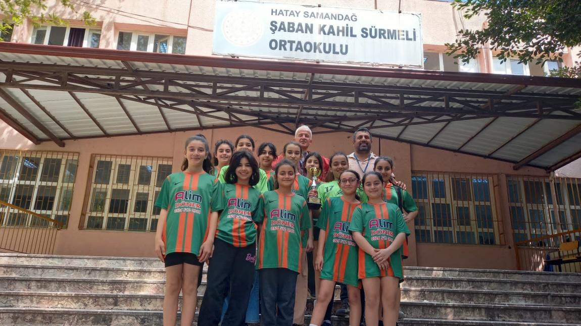İlçemizde yapılan Yakan Top Turnuvasında Şaban Kahil Sürmeli Ortaokulu Birinci Oldu